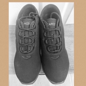 NEW Capezio Men’s Dance Sneakers